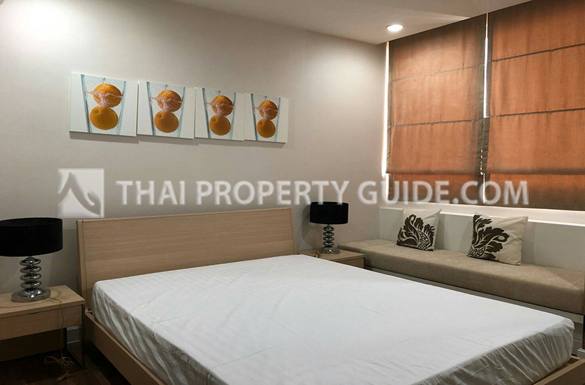 Condominium in Ploenchit 
