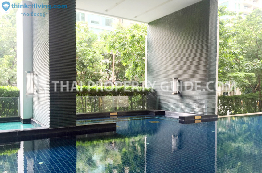 Condominium in Ploenchit 