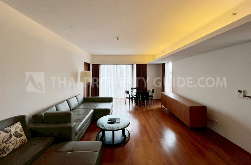 Condominium in Ploenchit : Hansar Rajdamri 
