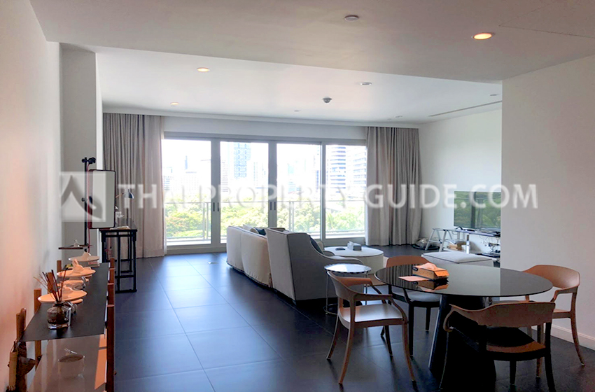 Condominium in Ploenchit 
