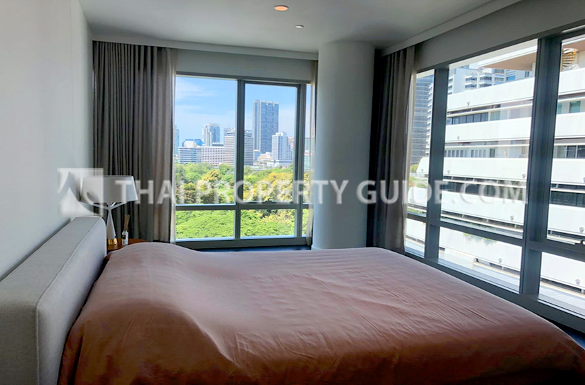 Condominium in Ploenchit 