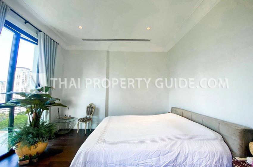 Condominium in Ploenchit 