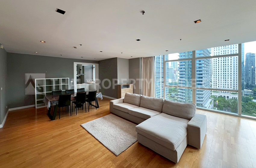 Condominium for rent in Ploenchit