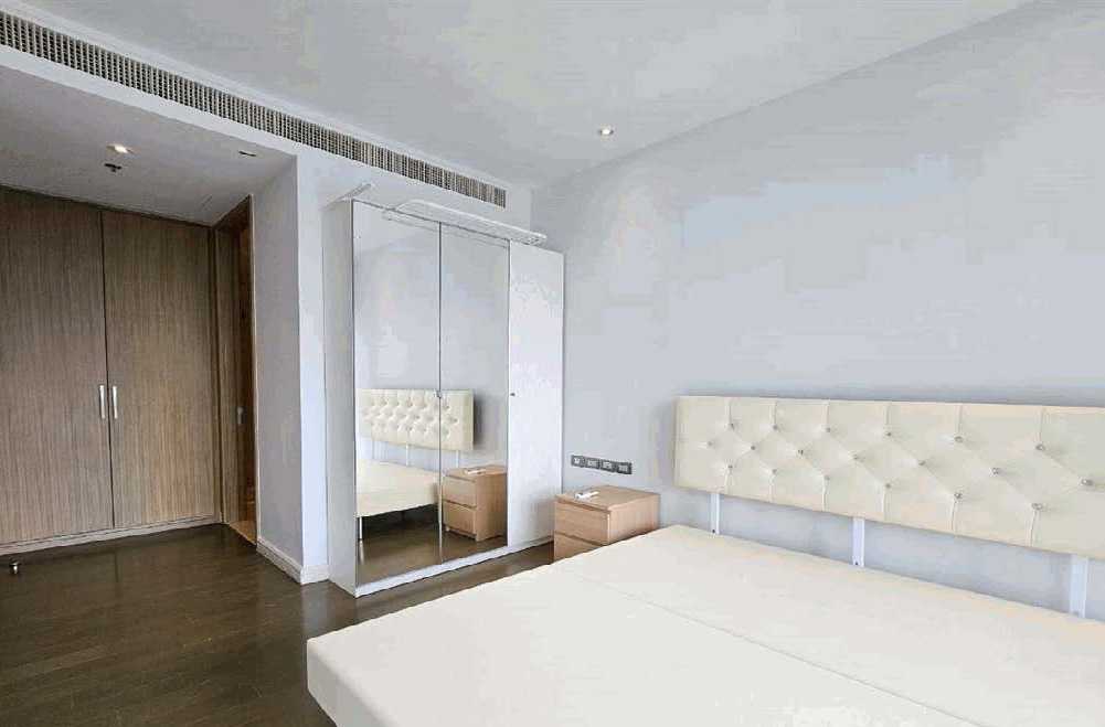 Condominium in Ploenchit : Magnolias Ratchadamri(Condominium) 