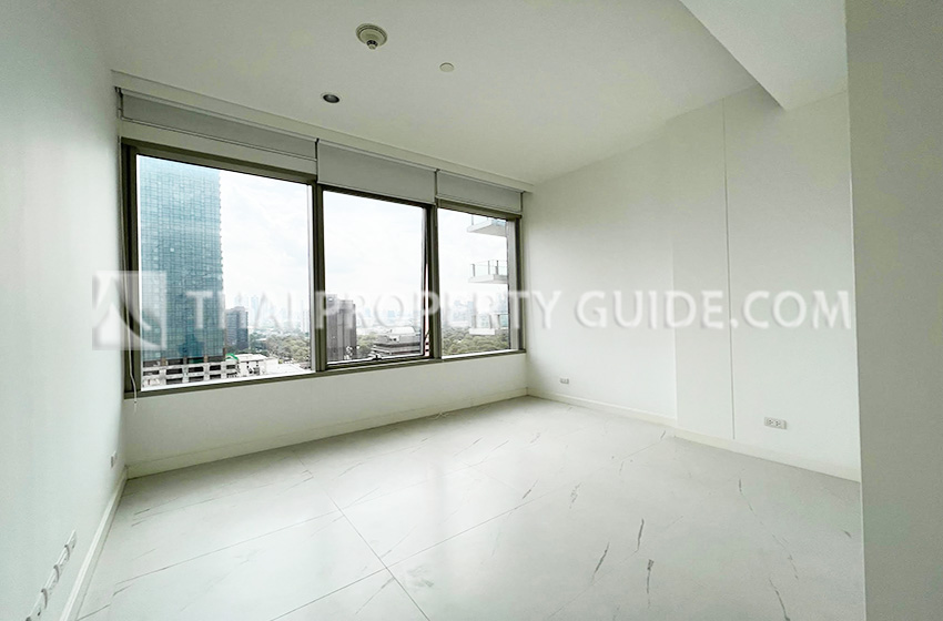Condominium in Ploenchit 
