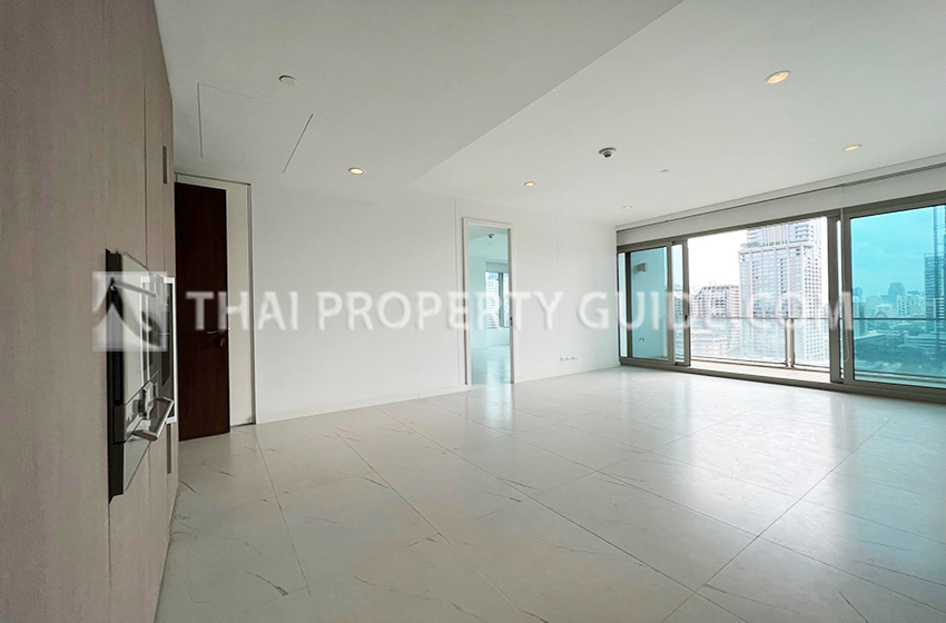 Condominium in Ploenchit 