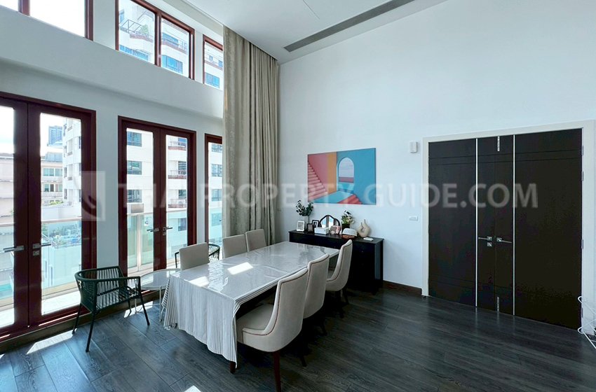 Condominium in Ploenchit 