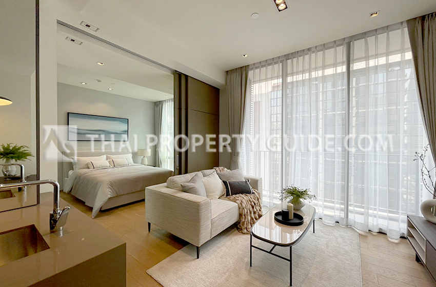 Condominium in Ploenchit 