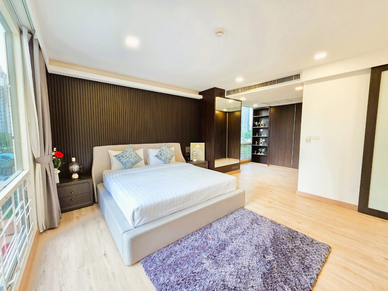 Condominium in Ploenchit 