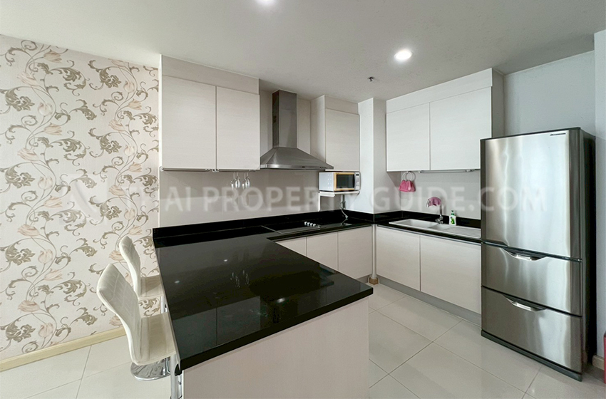 Condominium in Ploenchit 