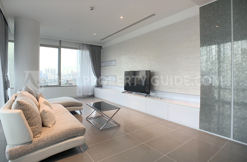 Condominium in Ploenchit