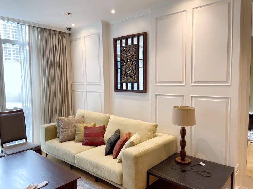 Condominium in Ploenchit : Athenee Residence 