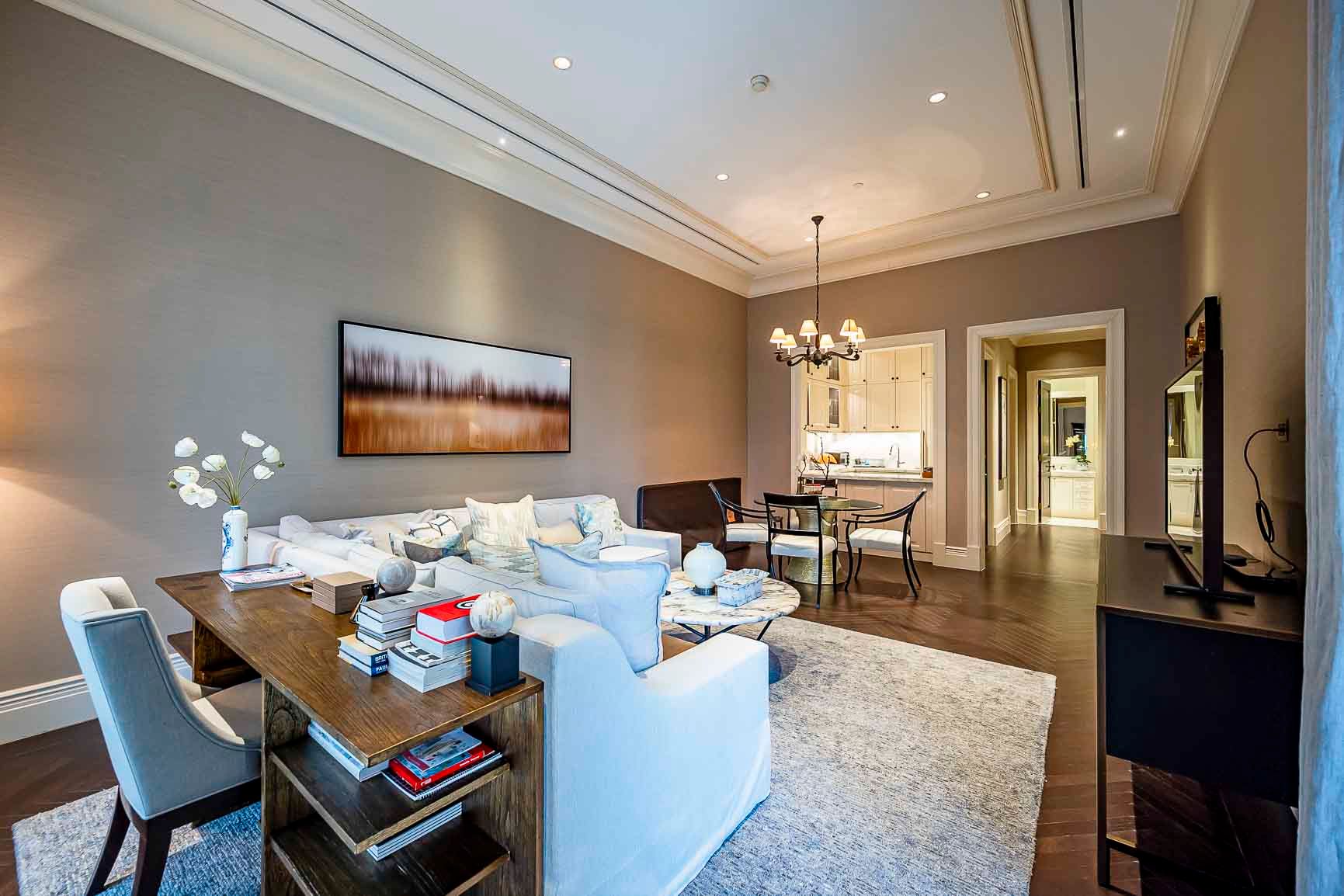 Condominium in Ploenchit 