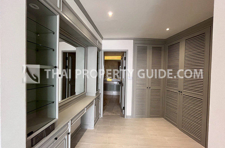 Condominium in Rama 3 