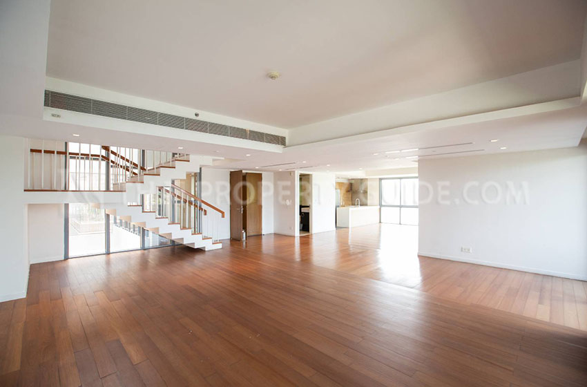 Condominium in Rama 3