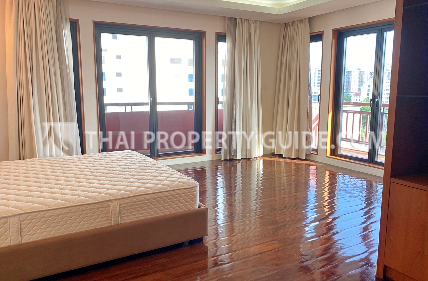 Condominium in Sathorn 