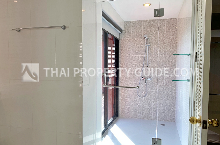 Condominium in Sathorn 