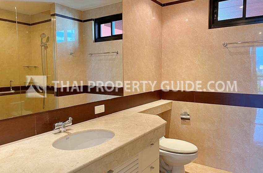 Condominium in Sathorn 