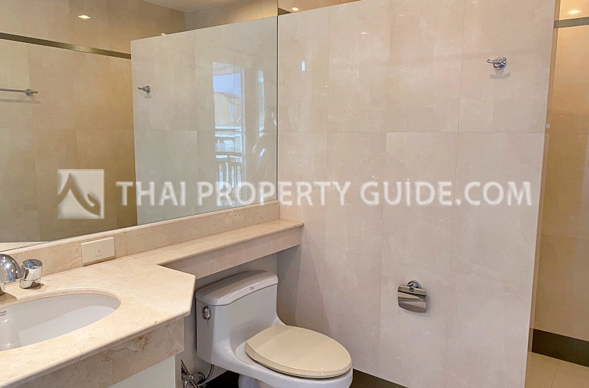 Condominium in Sathorn 