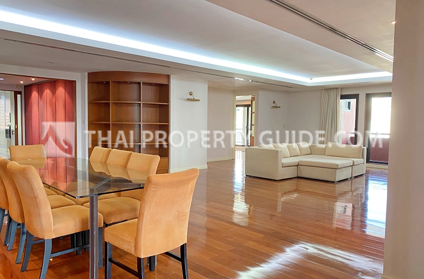 Condominium in Sathorn 