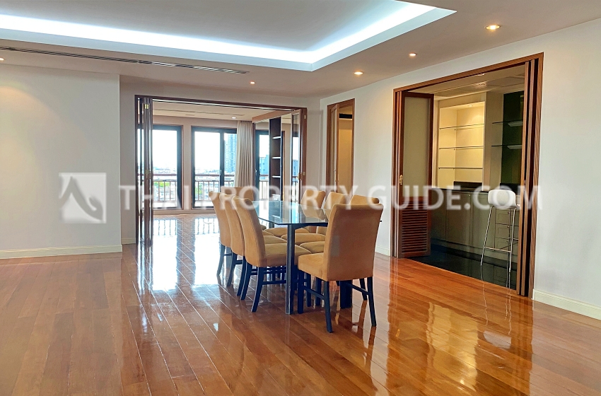 Condominium in Sathorn 