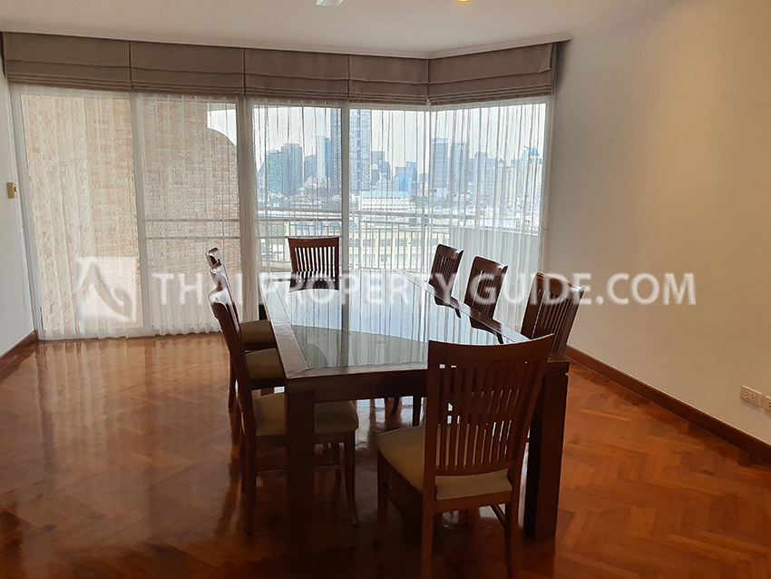 Condominium in Sathorn 