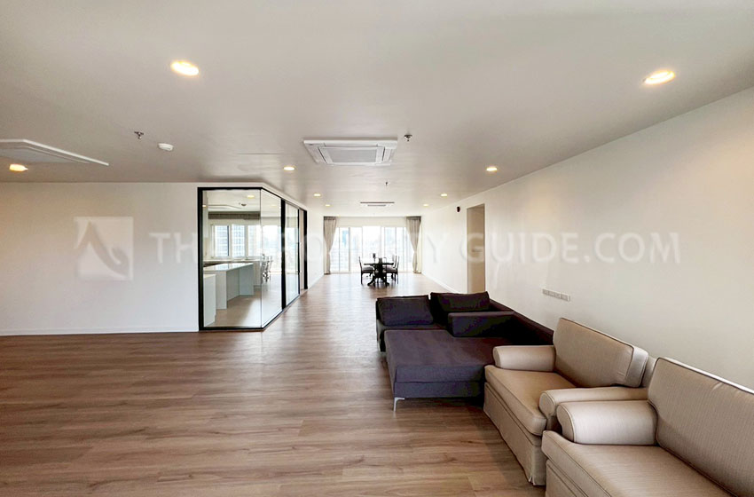 Condominium in Sathorn 
