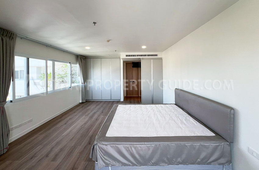 Condominium in Sathorn 