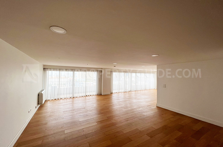 Condominium in Sathorn 