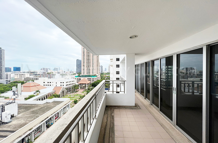 Condominium in Sathorn 