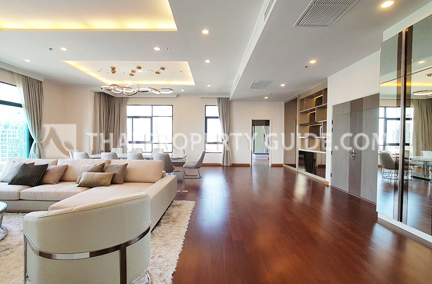 Condominium in Sathorn 