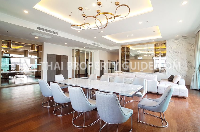 Condominium in Sathorn 