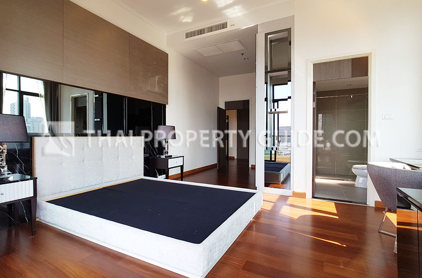 Condominium in Sathorn 