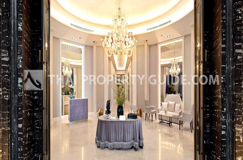 Condominium in Sathorn 