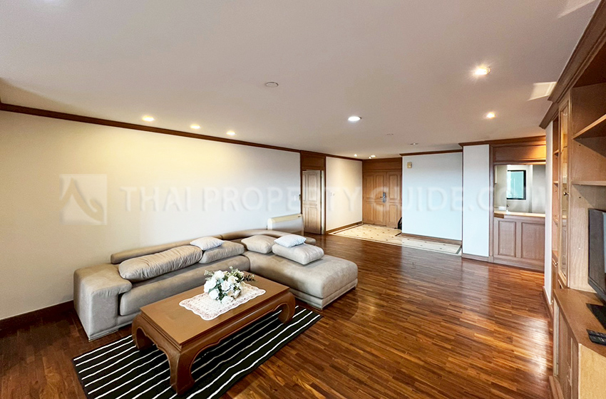 Condominium in Sathorn 