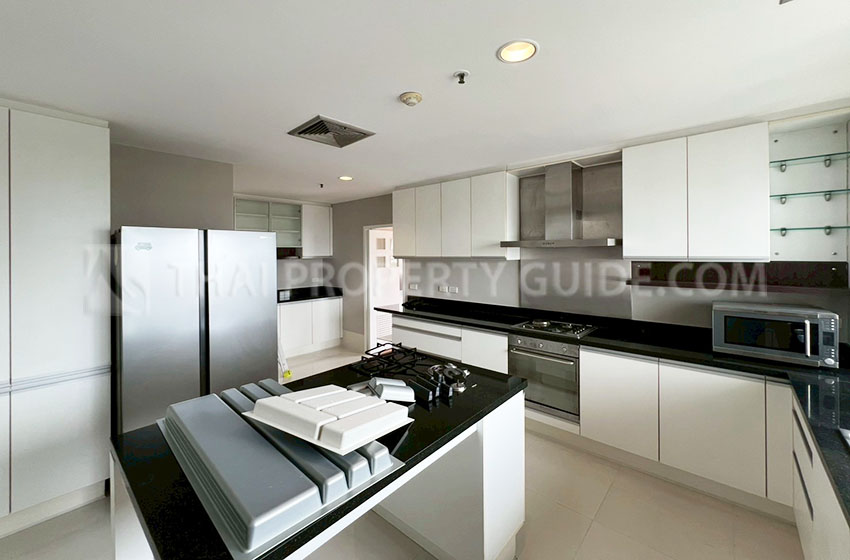 Condominium in Sathorn 