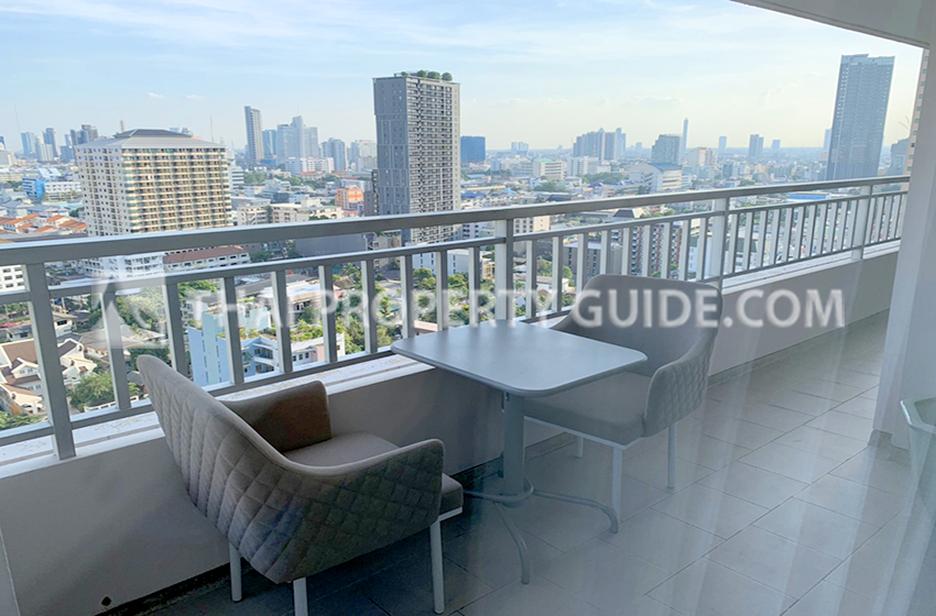 Condominium in Sathorn 