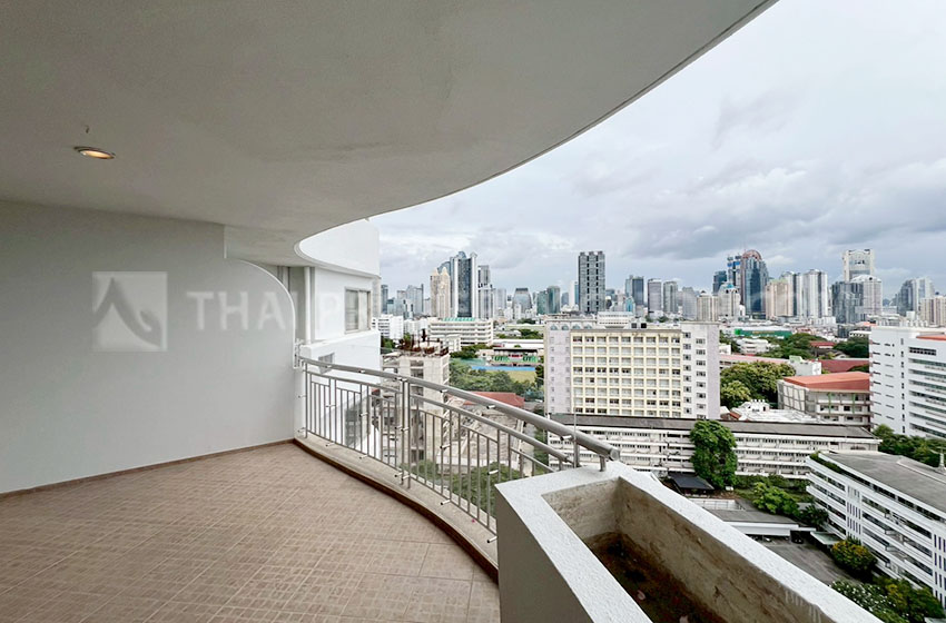 Condominium in Sathorn 