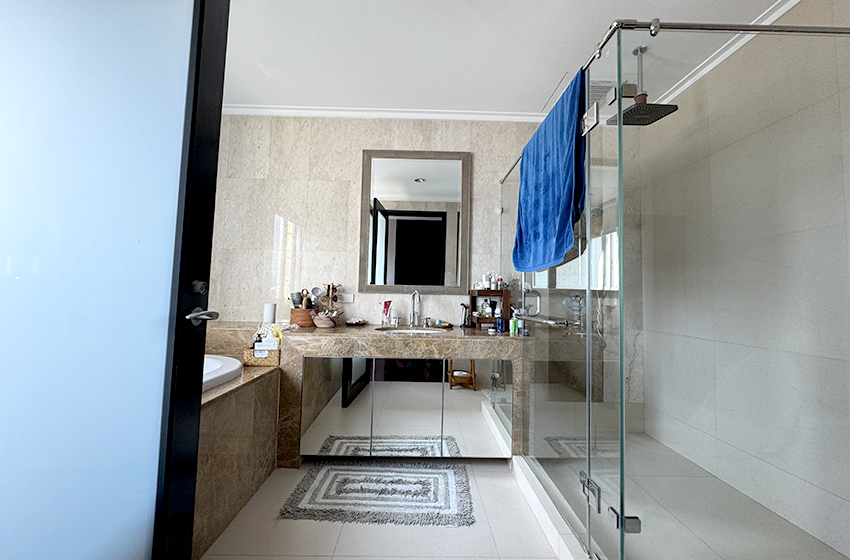 Condominium in Sathorn 