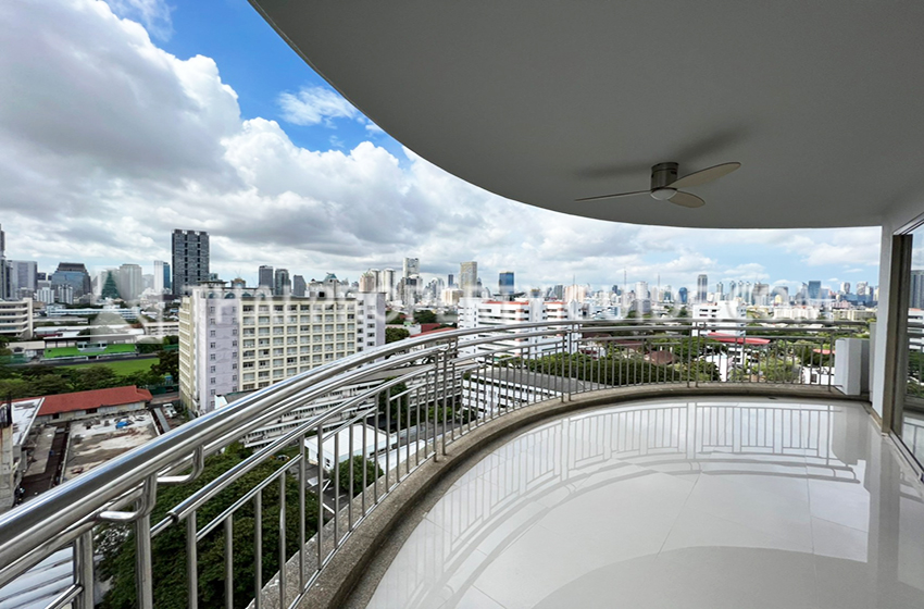 Condominium in Sathorn 