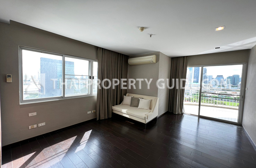 Condominium in Sathorn 