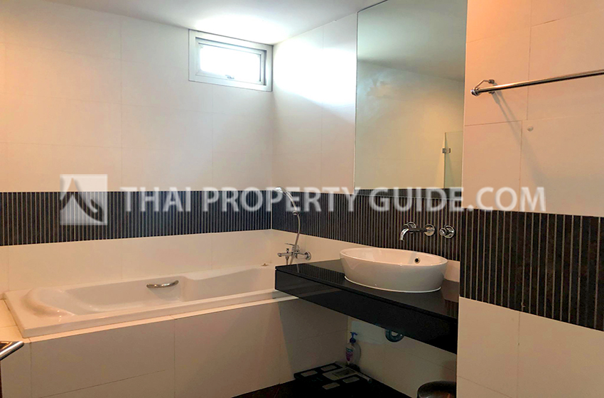 Condominium in Sathorn 