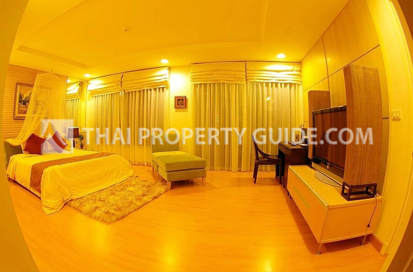 Condominium in Sathorn 
