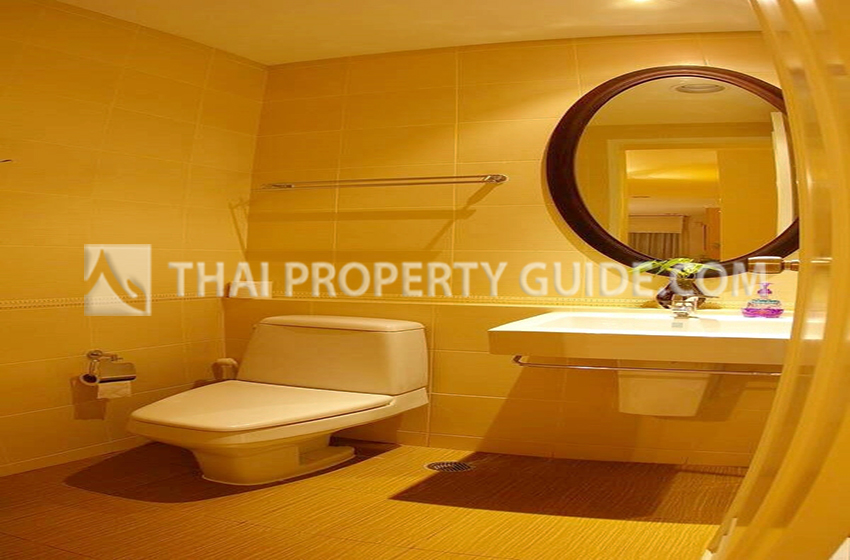 Condominium in Sathorn 