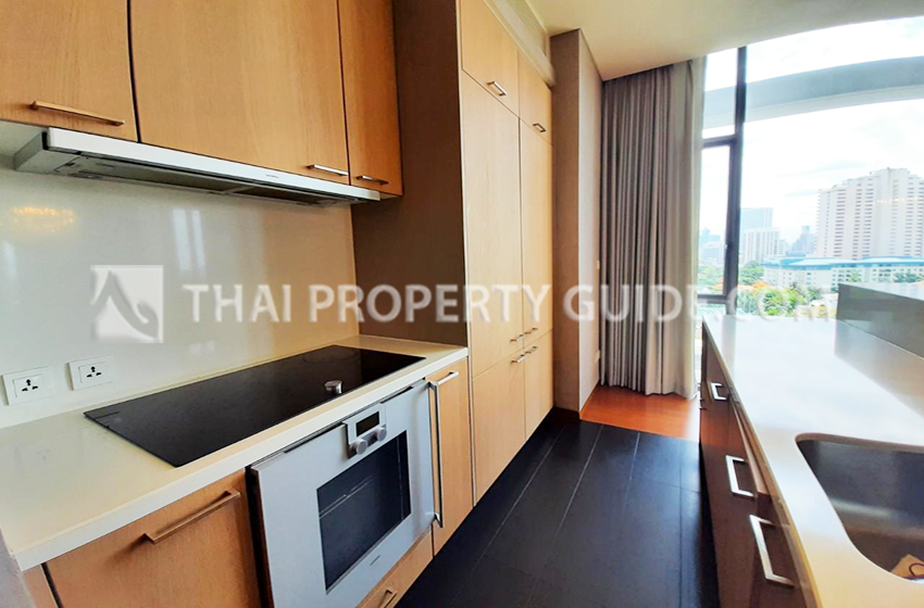 Condominium in Sathorn : Sukhothai Residence (Sathorn) 