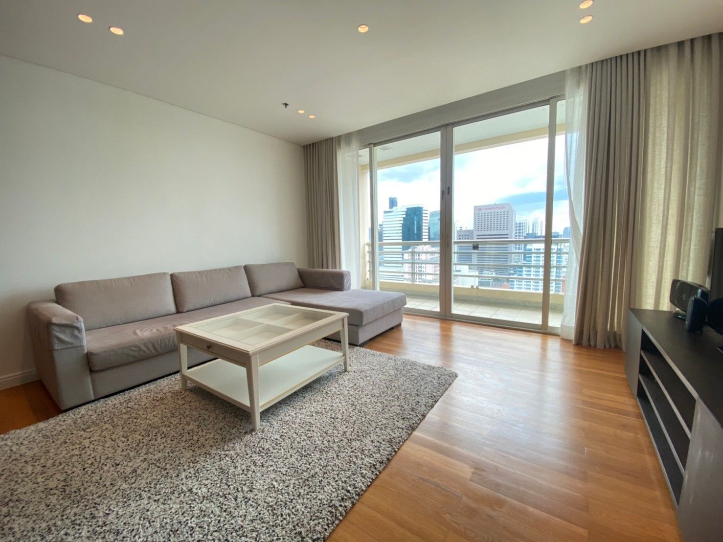 Condominium for rent in Sathorn (near Shrewsbury International School Bangkok, Riverside)