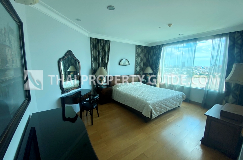 Condominium in Sathorn 