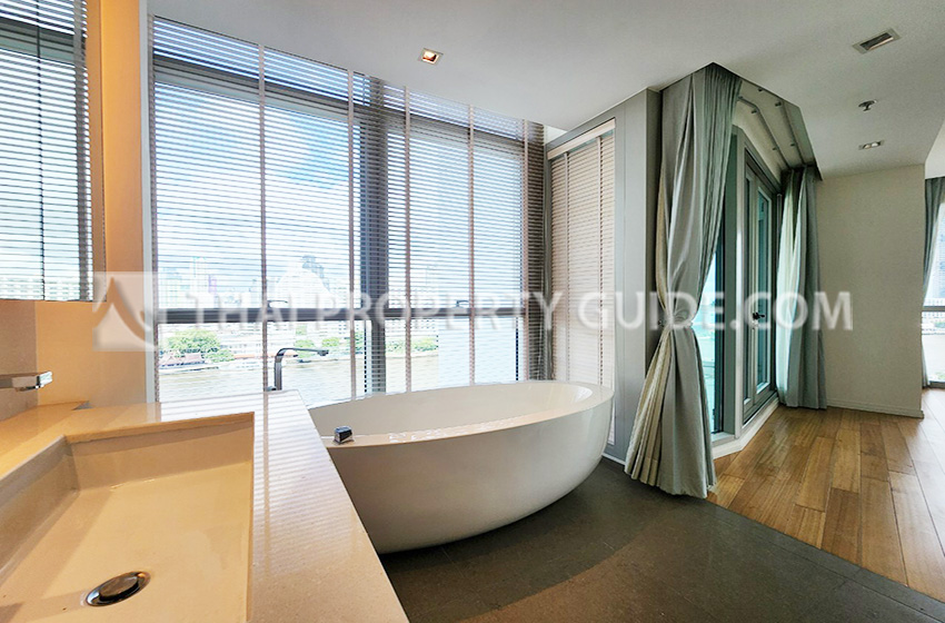 Condominium in Sathorn 