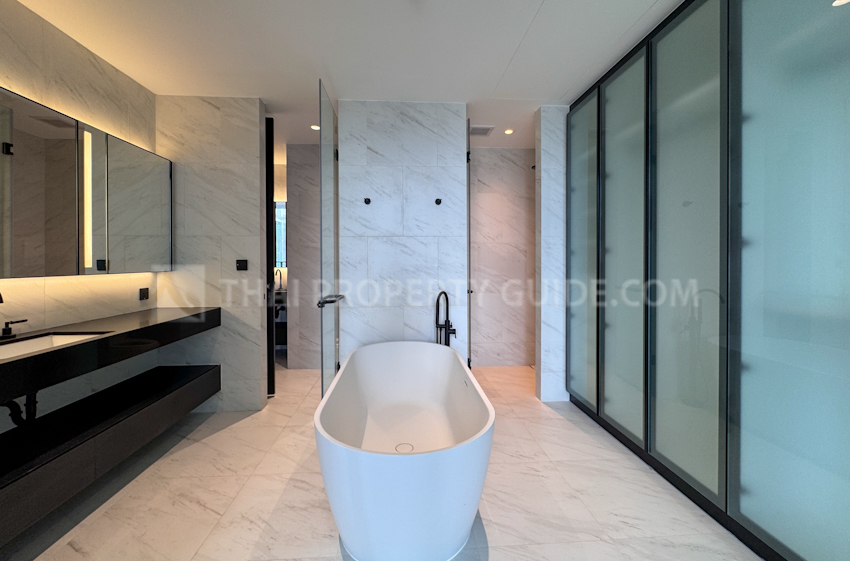 Condominium in Sathorn 