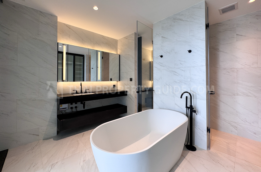 Condominium in Sathorn 